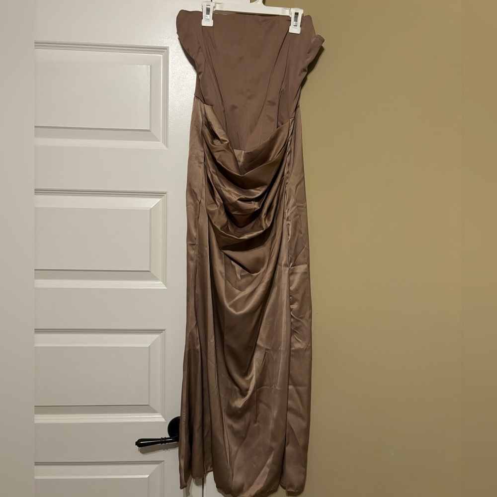 Elegant Strapless Maxi Dress in Taupe